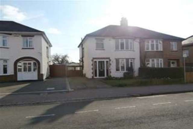  Image of 3 bedroom Semi-Detached house to rent in Wallace Road Loughborough LE11 at Loughborough, LE11 3NX