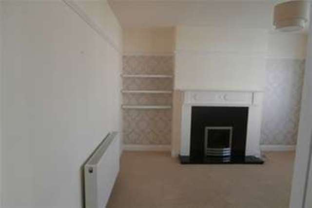  Image of 3 bedroom Semi-Detached house to rent in Wallace Road Loughborough LE11 at Loughborough, LE11 3NX