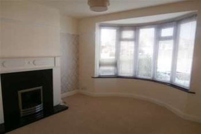  Image of 3 bedroom Semi-Detached house to rent in Wallace Road Loughborough LE11 at Loughborough, LE11 3NX