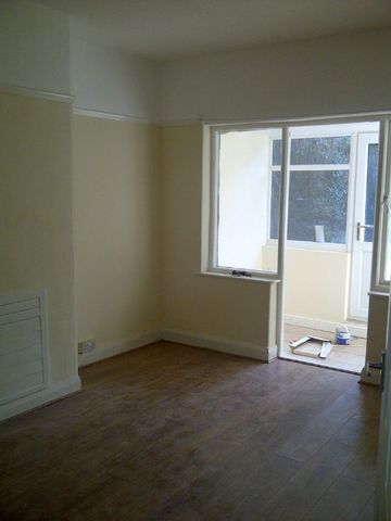  Image of 3 bedroom Semi-Detached house to rent in Walter Road Smethwick B67 at Walter Road Smethwick Birmingham, B67 7NP