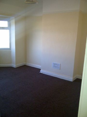  Image of 3 bedroom Semi-Detached house to rent in Walter Road Smethwick B67 at Walter Road Smethwick Birmingham, B67 7NP