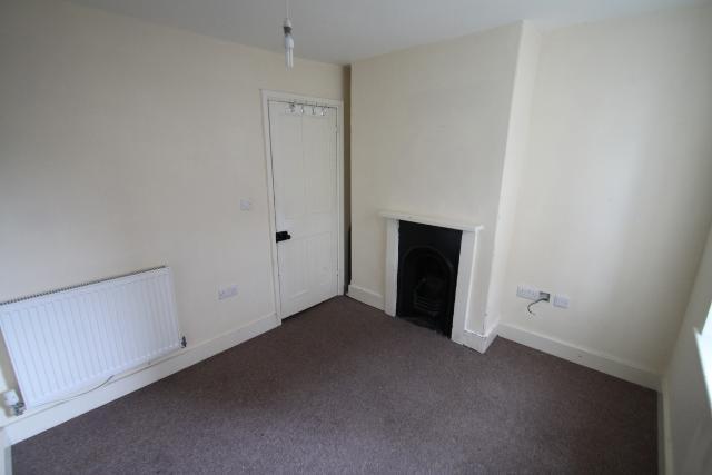  Image of 3 bedroom Cottage to rent in Market Hill Cowes PO31 at Cowes, PO31 7RW