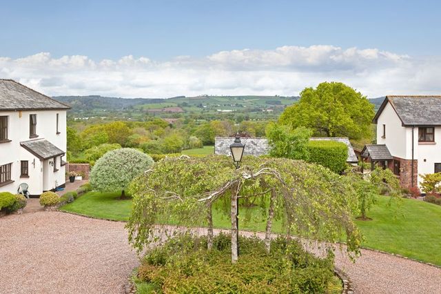  Image of 3 bedroom Detached house for sale in Warnicombe Lane Warnicombe Tiverton EX16 at Warnicombe Lane Warnicombe Tiverton, EX16 4NZ