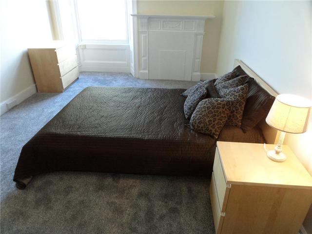  Image of 3 bedroom Flat to rent in Warrender Park Road Edinburgh EH9 at Marchmont Edinburgh Edinburgh, EH9 1ET