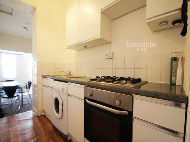 Image of 1 bedroom Flat to rent in Watch House Parade Newport NP20 at Newport  Newport, NP20 2JH