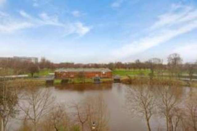  Image of 3 bedroom Flat for sale in Waterside Place Glasgow G5 at New Gorbals Glasgow Birkwood, G5 0QD
