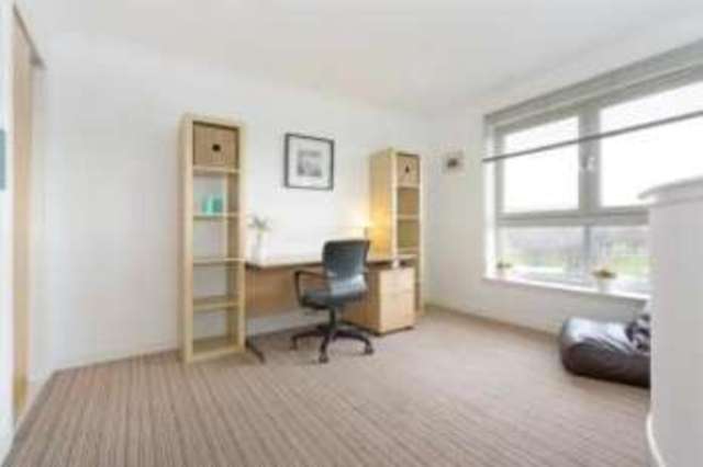  Image of 3 bedroom Flat for sale in Waterside Place Glasgow G5 at New Gorbals Glasgow Birkwood, G5 0QD