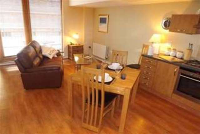  Image of Studio flat to rent in Cathedral Walk Bristol BS1 at Bristol, BS1 5LW