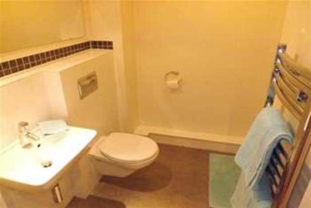  Image of Studio flat to rent in Cathedral Walk Bristol BS1 at Bristol, BS1 5LW