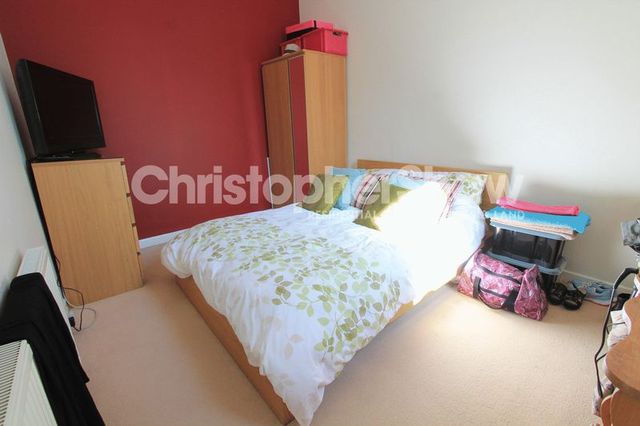  Image of 1 bedroom Flat for sale in Wellington Road Bournemouth BH8 at Wellington Road  Bournemouth, BH8 8JH