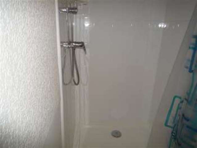  Image of 2 bedroom Terraced house to rent in Wellington Street Lindley Huddersfield HD3 at Quarmby, HD3 3EP
