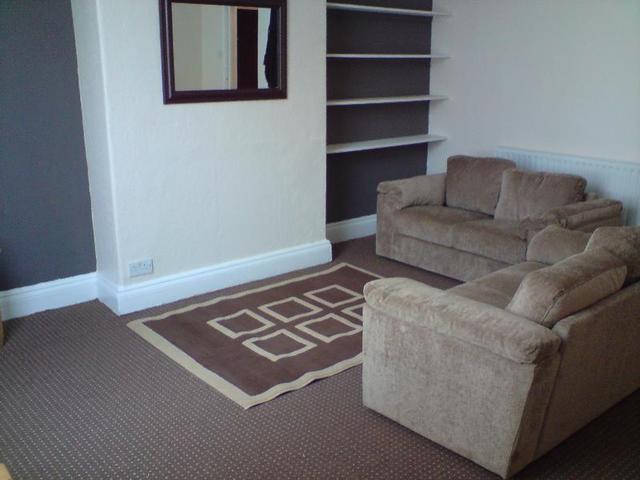  Image of 2 bedroom Flat to rent in Wesley Road Armley Leeds LS12 at Leeds, LS12 1UN
