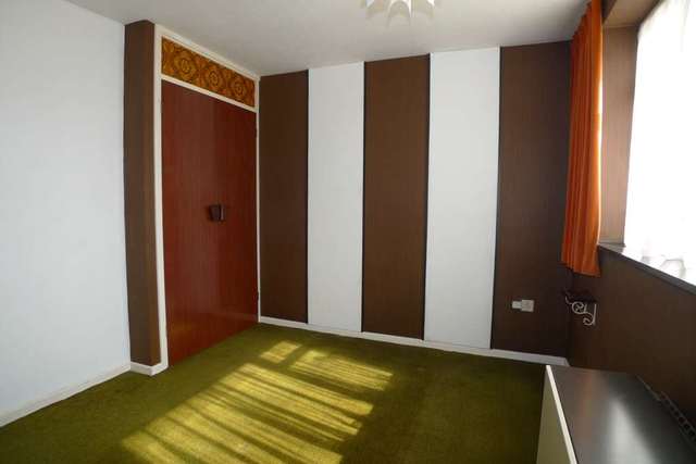 Image of 2 bedroom Flat for sale in Wessex Drive Erith DA8 at Wessex Drive  Erith, DA8 3AH