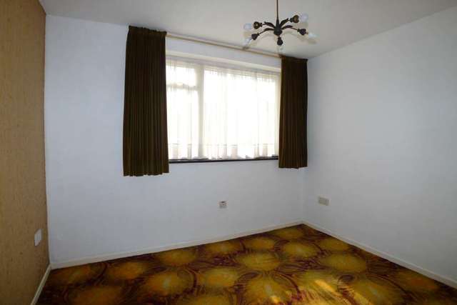  Image of 2 bedroom Flat for sale in Wessex Drive Erith DA8 at Wessex Drive  Erith, DA8 3AH