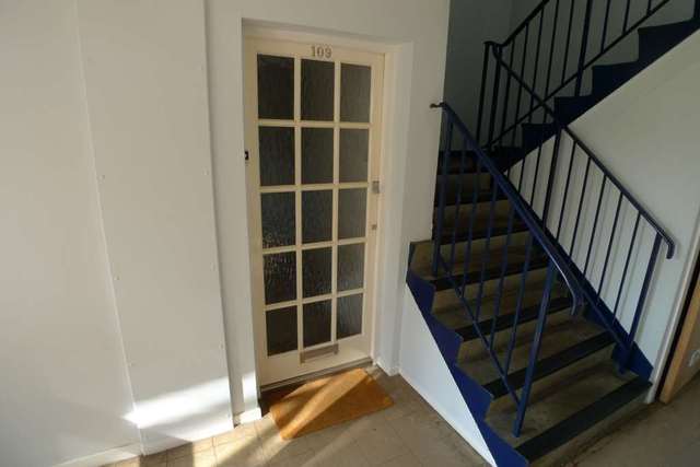  Image of 2 bedroom Flat for sale in Wessex Drive Erith DA8 at Wessex Drive  Erith, DA8 3AH