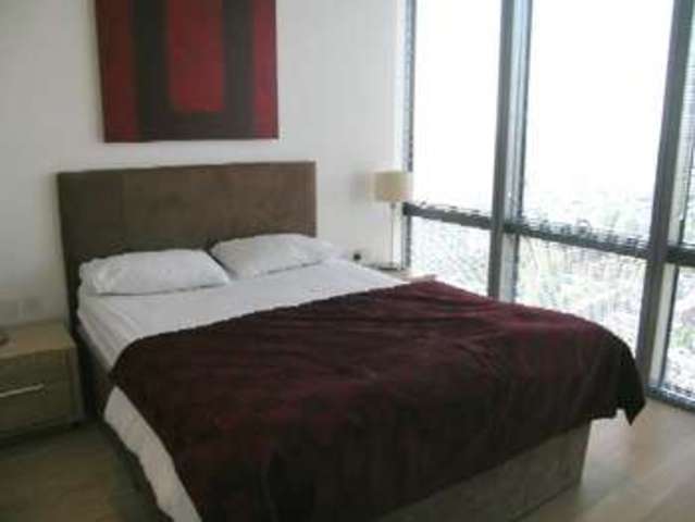  Image of 2 bedroom Flat to rent in Hertsmere Road London E14 at Canary Wharf  London, E14 4EF