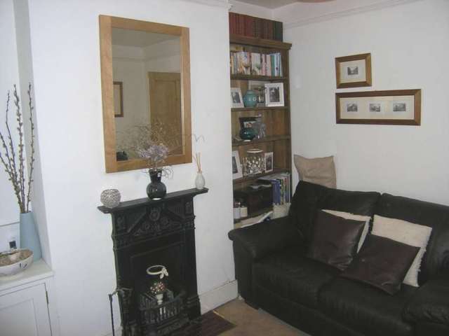  Image of 2 bedroom Terraced house to rent in West Street Coggeshall Colchester CO6 at West Street Coggeshall Colchester, CO6 1NS