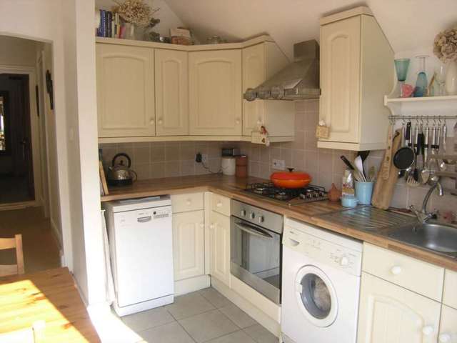  Image of 2 bedroom Terraced house to rent in West Street Coggeshall Colchester CO6 at West Street Coggeshall Colchester, CO6 1NS