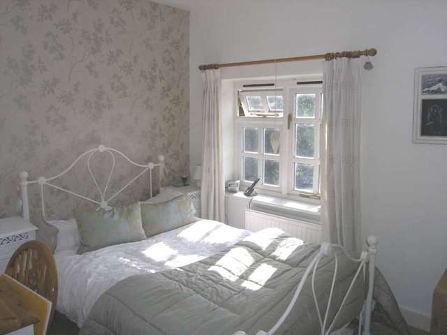  Image of 2 bedroom Terraced house to rent in West Street Coggeshall Colchester CO6 at West Street Coggeshall Colchester, CO6 1NS