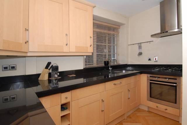  Image of 3 bedroom Flat to rent in Westbourne Street London W2 at Westbourne Street  London, W2 2TZ