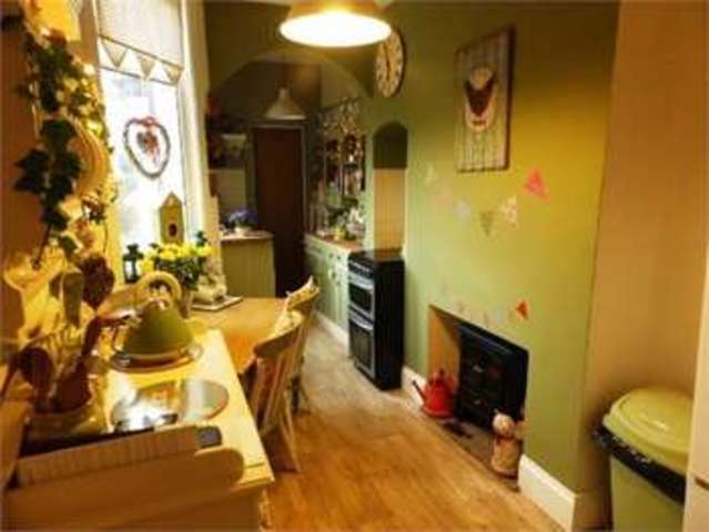  Image of 1 bedroom Apartment for sale in Westcliff Park Drive Westcliff-on-Sea SS0 at Westcliff park drive Westcliff on sea Prittlewell, SS0 9LP