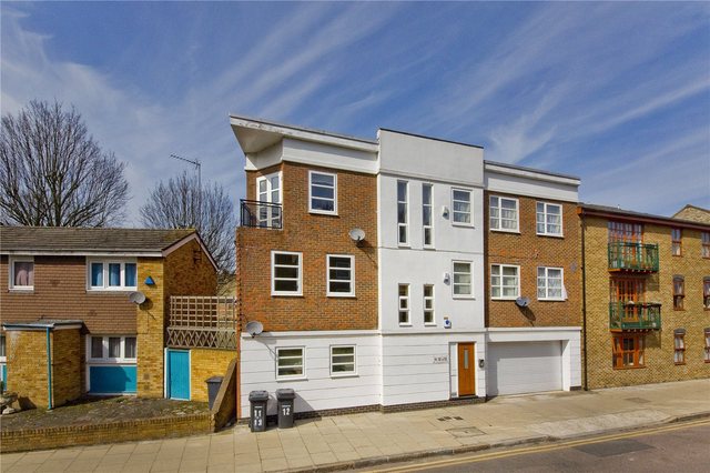  Image of 2 bedroom Flat for sale in Wetherell Road London E9 at South Hackney London Victoria Park, E9 7DB