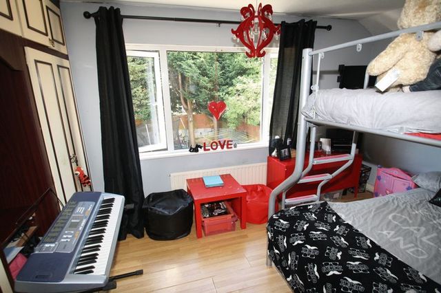  Image of 3 bedroom Detached house to rent in Whitchurch Lane Whitchurch Bristol BS14 at Whitchurch Lane Whitchurch Bristol, BS14 0EN