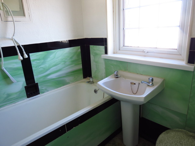  Image of 3 bedroom Terraced house for sale in White Hart Lane Portchester Fareham PO16 at White Hart Lane Portchester Fareham, PO16 9AN