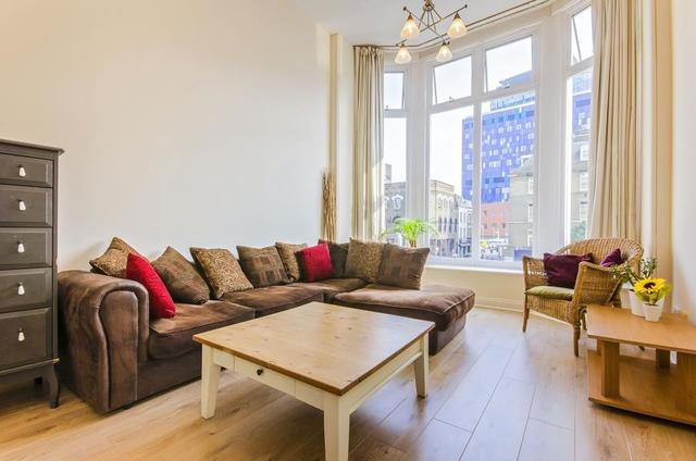  Image of 2 bedroom Apartment to rent in Whitechapel Road London E1 at London, E1 1BY