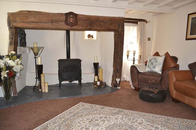  Image of 3 bedroom Detached house for sale in Wiggaton Wiggaton Ottery St. Mary EX11 at Sandgate Lane  Ottery St. Mary, EX11 1PU