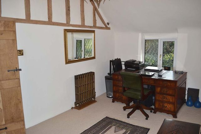  Image of 3 bedroom Detached house for sale in Wiggaton Wiggaton Ottery St. Mary EX11 at Sandgate Lane  Ottery St. Mary, EX11 1PU