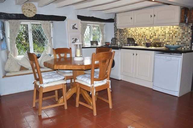  Image of 3 bedroom Detached house for sale in Wiggaton Wiggaton Ottery St. Mary EX11 at Sandgate Lane  Ottery St. Mary, EX11 1PU