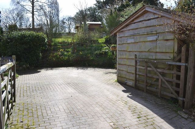  Image of 3 bedroom Detached house for sale in Wiggaton Wiggaton Ottery St. Mary EX11 at Sandgate Lane  Ottery St. Mary, EX11 1PU