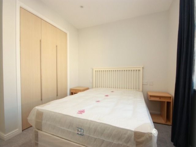  Image of 2 bedroom Flat to rent in Willowbrae Road Edinburgh EH8 at Edinburgh  Edinburgh, EH8 7HW