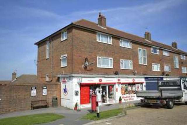  Image of 4 bedroom Maisonette for sale in Windmill Drive Bexhill-on-Sea TN39 at Bexhill On Sea, TN39 4DG