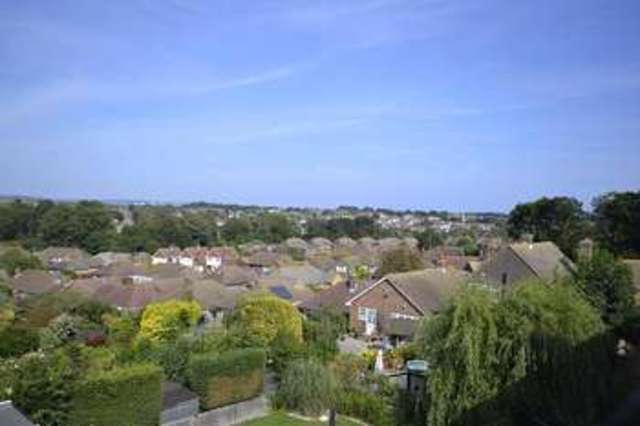 Image of 4 bedroom Maisonette for sale in Windmill Drive Bexhill-on-Sea TN39 at Bexhill On Sea, TN39 4DG