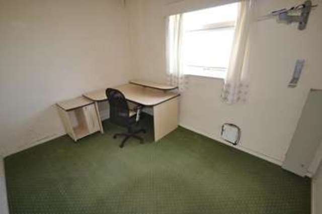  Image of 4 bedroom Maisonette for sale in Windmill Drive Bexhill-on-Sea TN39 at Bexhill On Sea, TN39 4DG