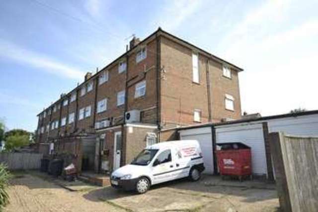  Image of 4 bedroom Maisonette for sale in Windmill Drive Bexhill-on-Sea TN39 at Bexhill On Sea, TN39 4DG