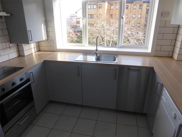  Image of 2 bedroom Flat to rent in Winton Drive Kelvinside Glasgow G12 at West End Glasgow Glasgow, G12 0QB