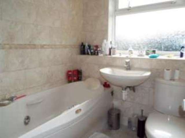  Image of 4 bedroom Detached house for sale in Wordsworth Drive Bletchley Milton Keynes MK3 at Bletchley Milton Keynes Bletchley, MK3 5HR