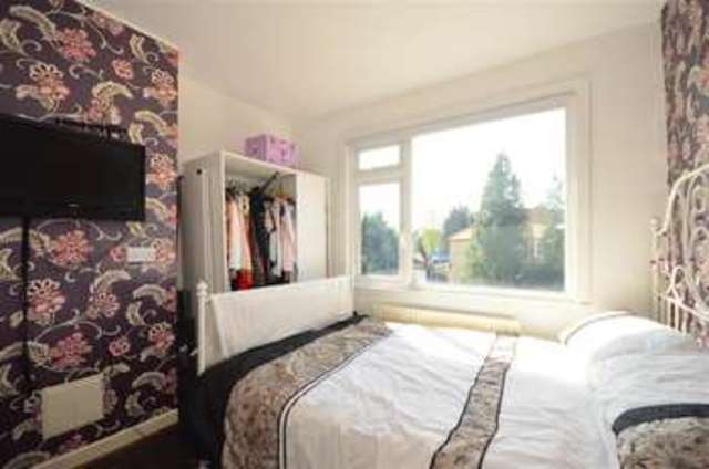  Image of 3 bedroom Semi-Detached house for sale in Wrythe Lane Carshalton SM5 at Carshalton Surrey Carshalton, SM5 2RL