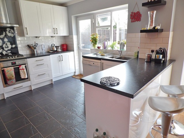  Image of 3 bedroom Semi-Detached house for sale in Wyndham Close Waterlooville PO8 at Wyndham Close Cowplain Waterlooville, PO8 8HA