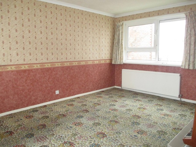  Image of 2 bedroom Apartment for sale in Yarborough Road Southsea PO5 at Yarborough Road  Southsea, PO5 3EA
