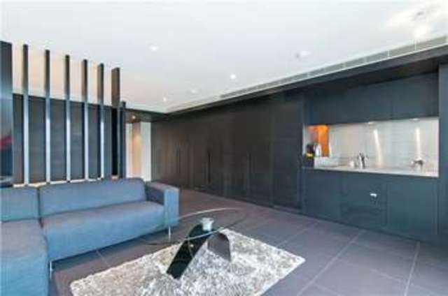  Image of Flat for sale in Pan Peninsula Square London E14 at London  London Arena, E14 9HD