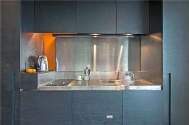  Image of Flat for sale in Pan Peninsula Square London E14 at London  London Arena, E14 9HD