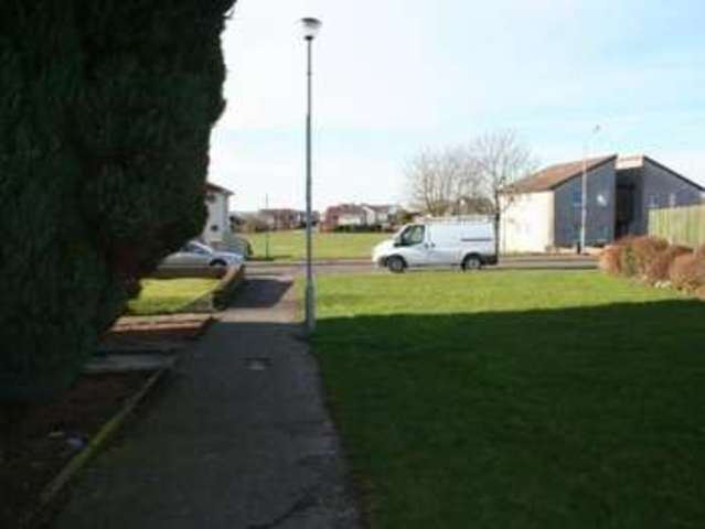  Image of 2 bedroom Flat to rent in North Avenue Carluke ML8 at Carluke, ML8 5TR