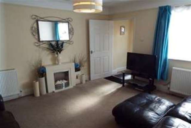  Image of 2 bedroom Detached house to rent in Lara Close Bournemouth BH8 at Bournemouth, BH8 0HB