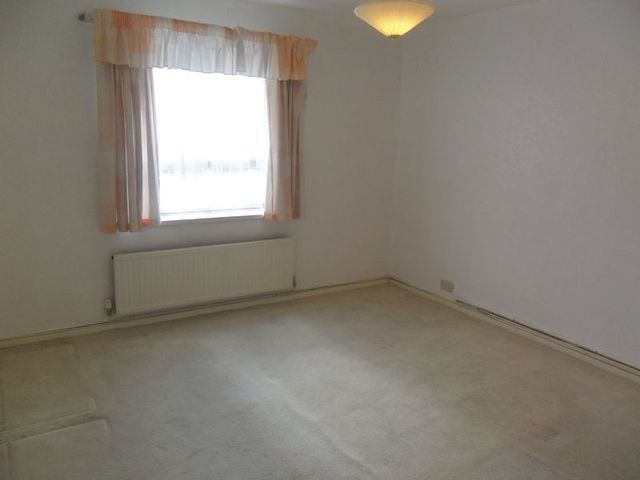  Image of 2 bedroom Flat to rent in Blackberry Lane Sutton Coldfield B74 at Blackberry Lane  Sutton Coldfield, B74 4JG