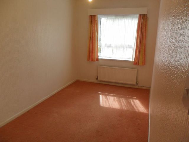  Image of 2 bedroom Flat to rent in Blackberry Lane Sutton Coldfield B74 at Blackberry Lane  Sutton Coldfield, B74 4JG
