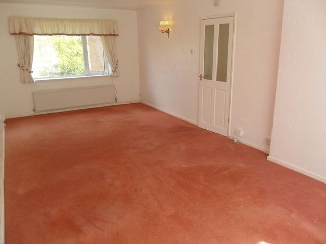  Image of 2 bedroom Flat to rent in Blackberry Lane Sutton Coldfield B74 at Blackberry Lane  Sutton Coldfield, B74 4JG